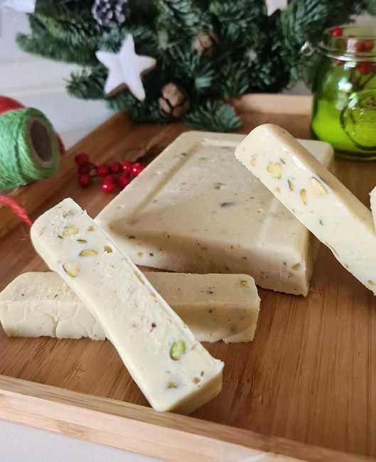 Halva de maní: la receta sin azúcar y con pistachos ideal para Año Nuevo

