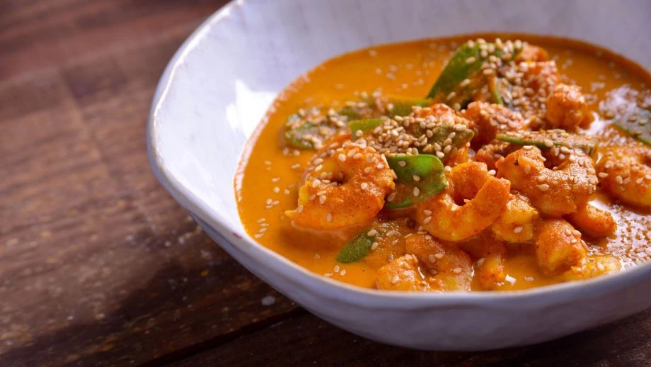 Curry de langostinos con leche de coco: receta fácil y deliciosa

