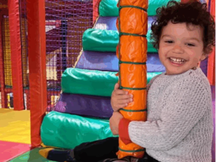 A los 2 años ya habla 5 idiomas y fue aceptado en el colegio para superdotados: la increíble historia de Joseph, el niño más inteligente del mundo