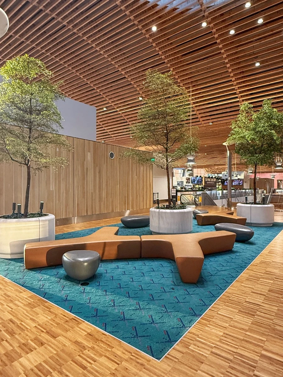 Alexander Lotersztain acaba de recibir el premio Good Design Australia en la categoría Muebles e Iluminación por por su colección Gateway x Derlot, concebida para aeropuertos y espacios públicos. 