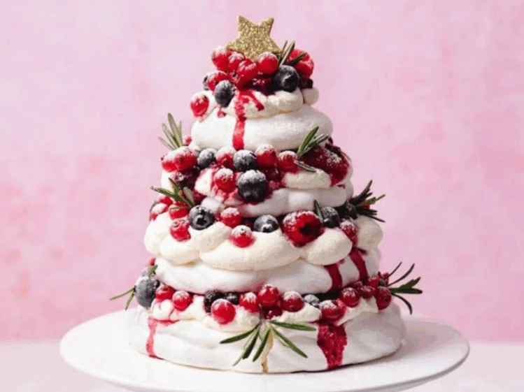 Arbolito de merengue y frutas: el postre navideño fácil, fresco y listo para armar