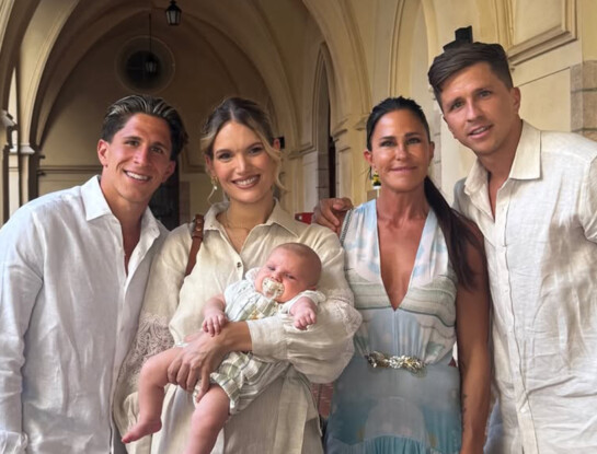 Bautismo de Faustino Simeone: así fueron los looks etéreos de Eva Bargiela y Gianluca Simeone, los felices papás