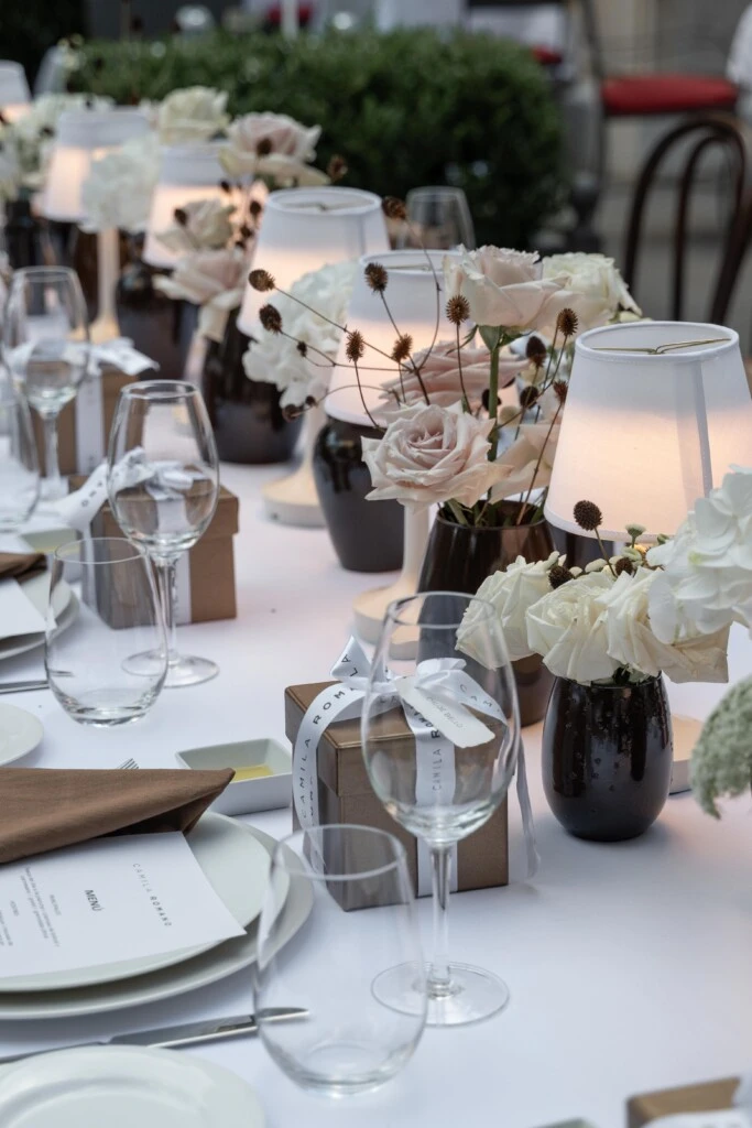 Ambientación inspirada en mocha mousse