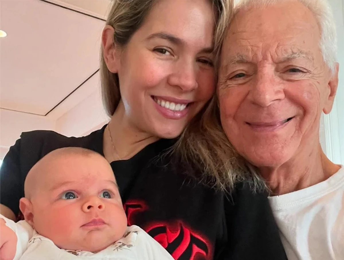 Después del emotivo de Kahlo, Elina y Eduardo Costantini inauguraron casa en José Ignacio.