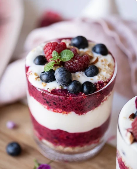 Trifle de frutos rojos y crema