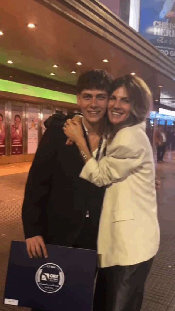 Así celebraron Natalia Graciano y Matías Martin la graduación de su hijo Alejo