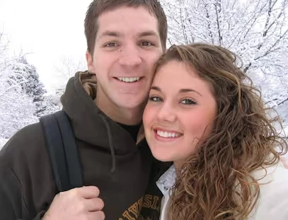 John Edwards Jones y su novia