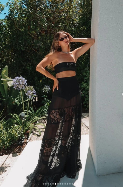 El look de Stephanie Demner.