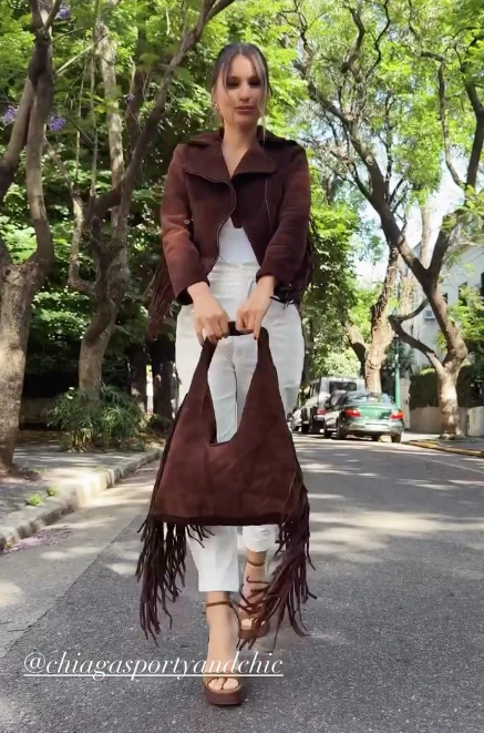 Pampita y el abrigo con flecos que ya anticipa el otoño 2026