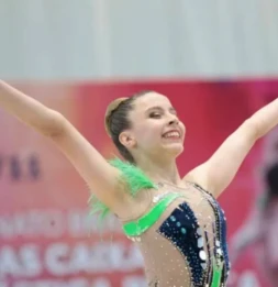 “Nuestra querida hija Isabelle se durmió hasta la muerte”: la despedida que conmueve a Brasil