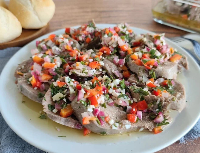 Lengua a la vinagreta