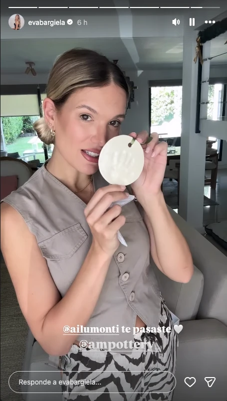 Así fueron los souvenirs y las estampitas del bautismo de Faustino Simeone: Eva Bargiela explicó por qué eligieron a la Virgen de Luján