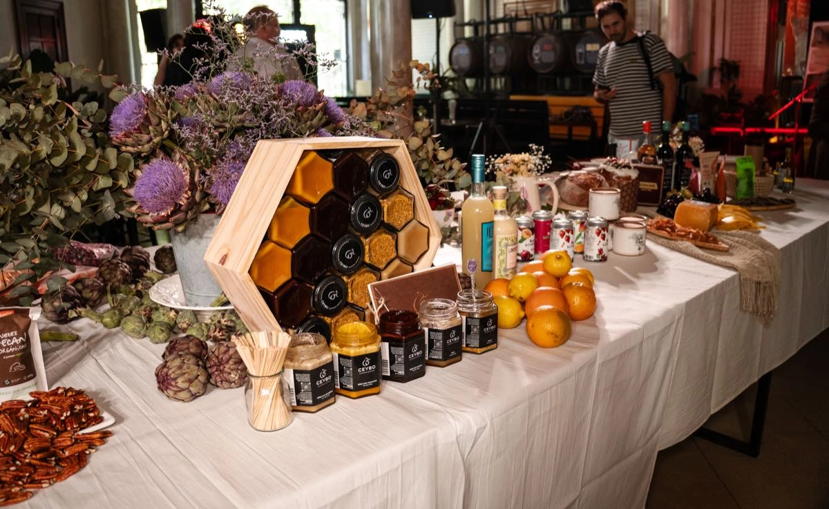 ACÁ – La Carta Argentina presenta su primera feria en el Hipódromo de Palermo.