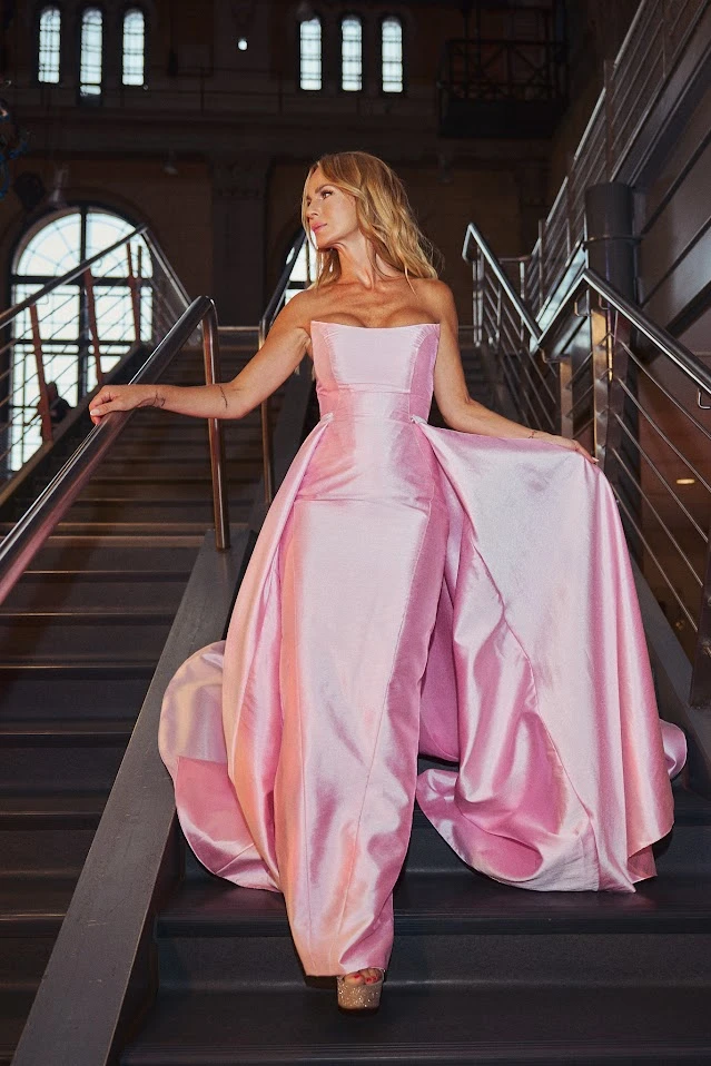 El look de Sabrina Rojas para los Martín Fierro de Cine. Foto: @gabybailo_