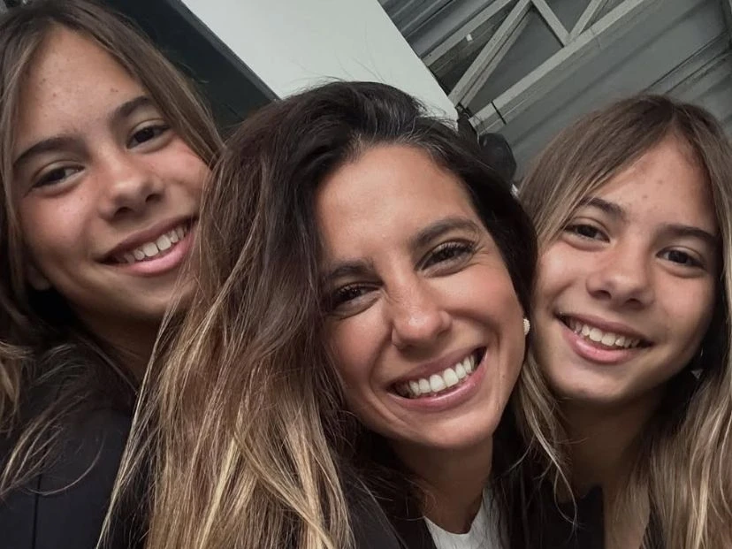 Las fotos de la fiesta de egresados de las hijas de Cinthia Fernández: "Cada esfuerzo vale la pena"