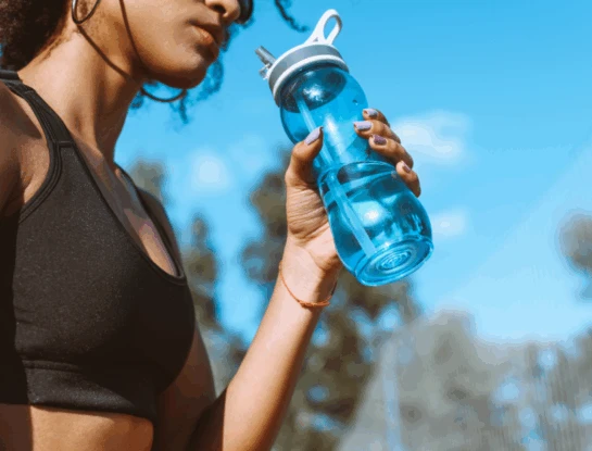 Entrenar en verano: qué tener en cuenta para hacer actividad física cuando sube la temperatura
