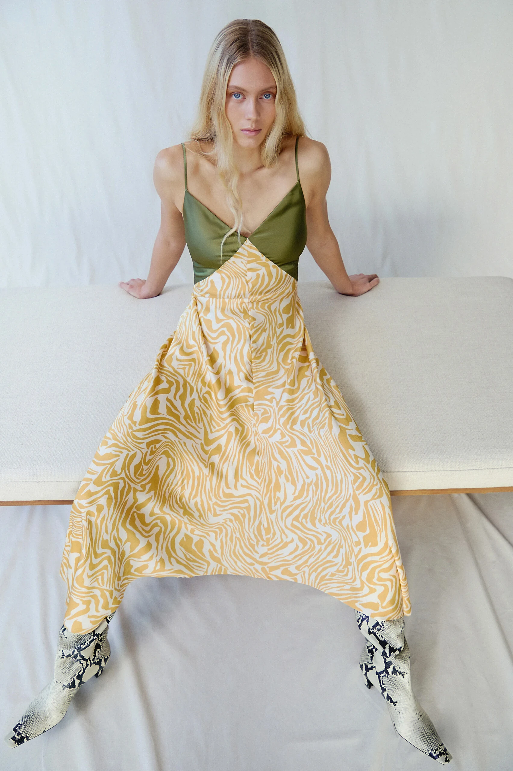 Tanya Taylor colección pre fall 2026.