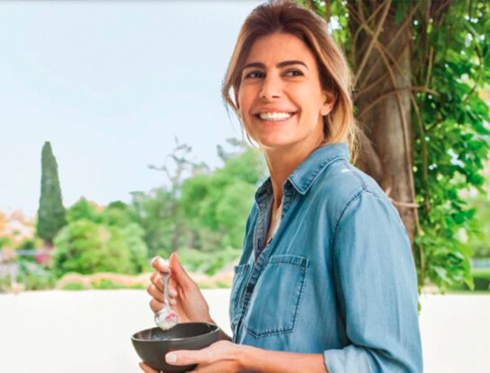 Juliana Awada lleva el vestido rojo que marca tendencia este verano: simple, fresco y ultra chic