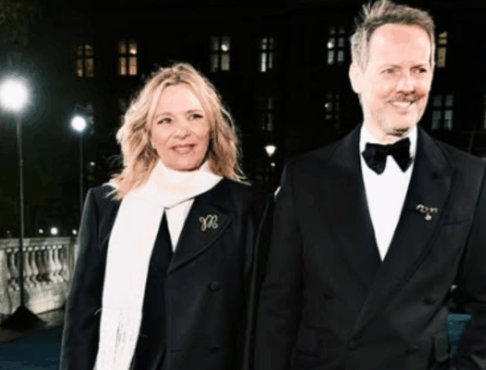 Kim Cattrall se casó por cuarta vez: el sofisticado look de novia que eligió para dar el "sí, quiero"