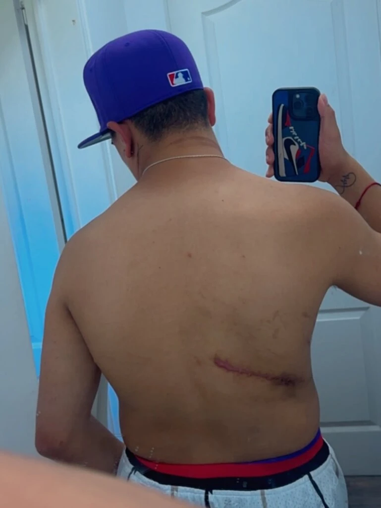 "Gracias a Dios estoy acá, y gracias a ustedes que oraron y pidieron por mí🙏❤️🫶", expresó Thiago en su posteo.