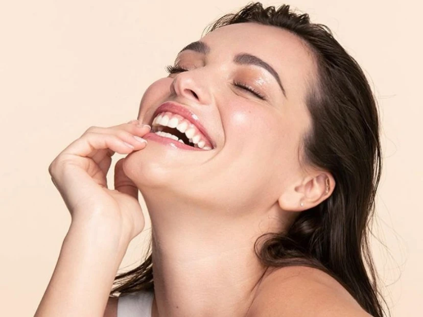 Melatonina en tu rutina de skincare: qué hace por tu piel mientras dormís