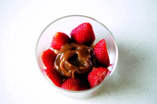 Frutillas y dulce de leche