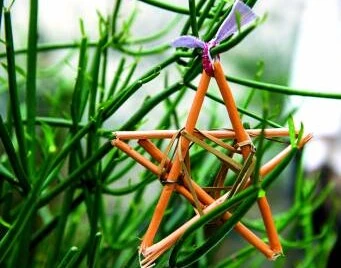 Cómo hacer una estrella de mimbre