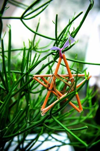 Cómo hacer una estrella de mimbre