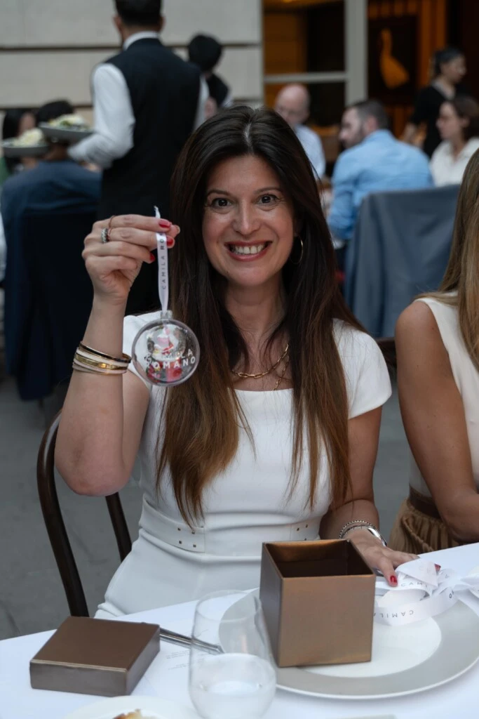 Obsequio navideño de Camila Romano