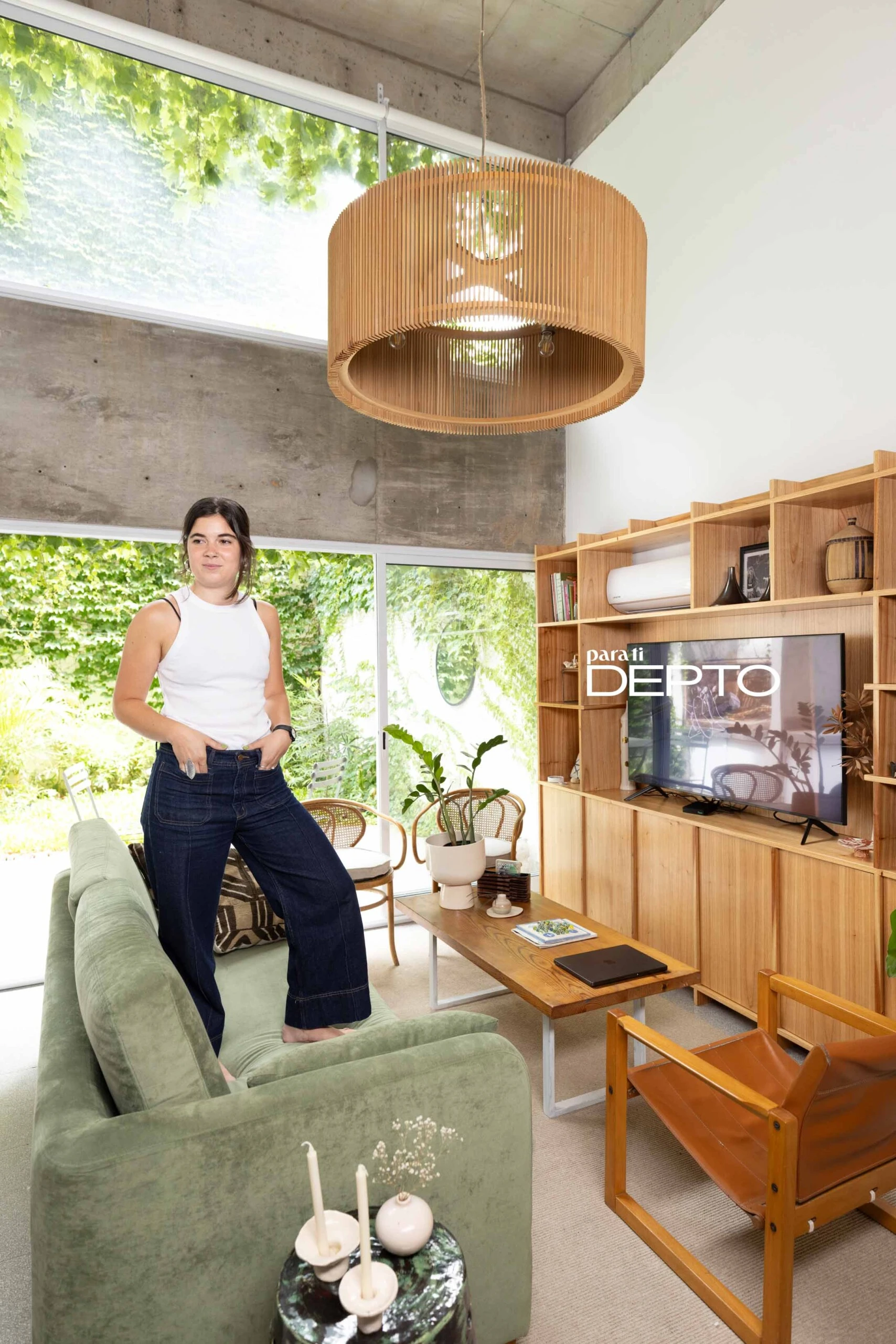 Miranda en su espacio. "Me encanta la idea de que no haya separación entre adentro y afuera”.