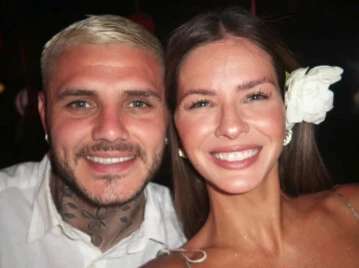 Looks navideño de la China Suárez