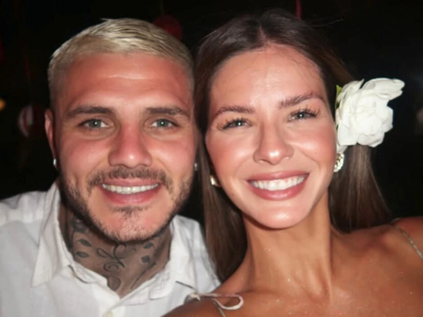 Looks navideño de la China Suárez