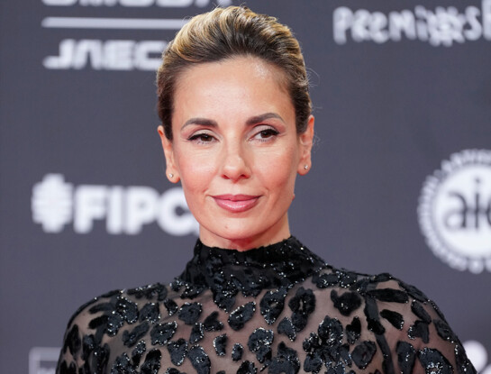 El look más sensual de Julieta Cardinali: animal print y transparencia en la alfombra roja de Madrid
