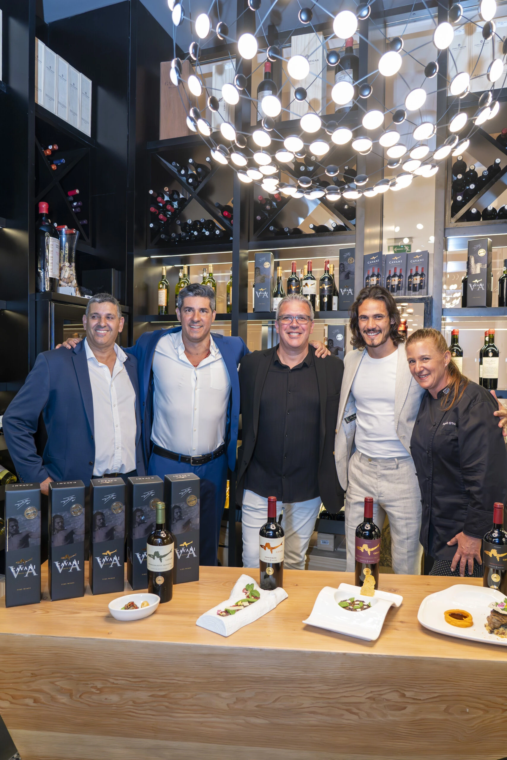 Edinson Cavani estrena el 2026 con un nuevo emprendimiento: los detalles de su exclusiva línea de vinos