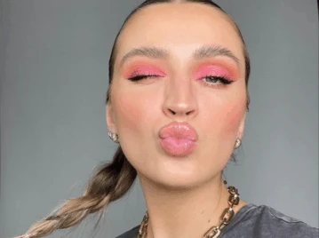 Descubrí el método de maquillaje de verano más fácil y rápido para lograr un look fresco, natural y luminoso. Los 5 trucos con productos líquidos y en crema que resisten el calor y la humedad de Argentina.