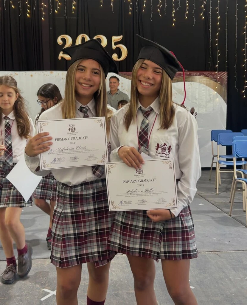 La felicidad de Matías Defederico por la graduación de sus hijas. Foto: IG