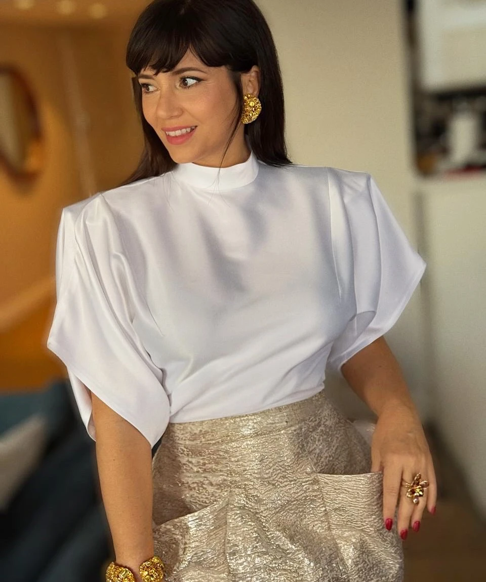 Griselda Siciliani elige blanco + dorado y firma un look perfecto para las Fiestas