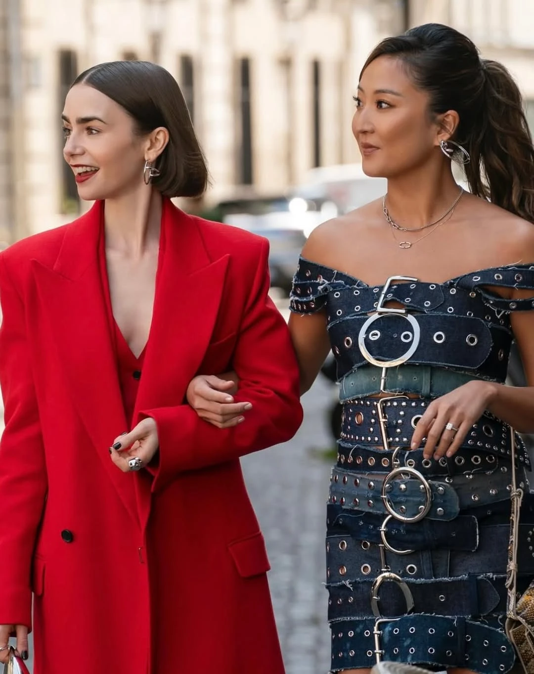 Las uñas marrones y cortas que Lily Collins puso en el radar del otoño