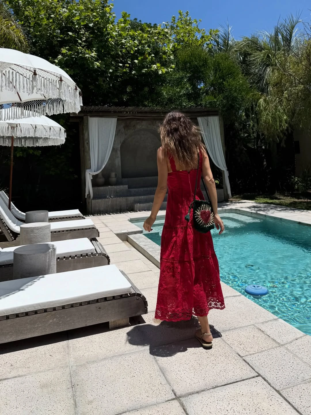 La modelo apuntó a un vestido bohemio. Fotos: IG. 