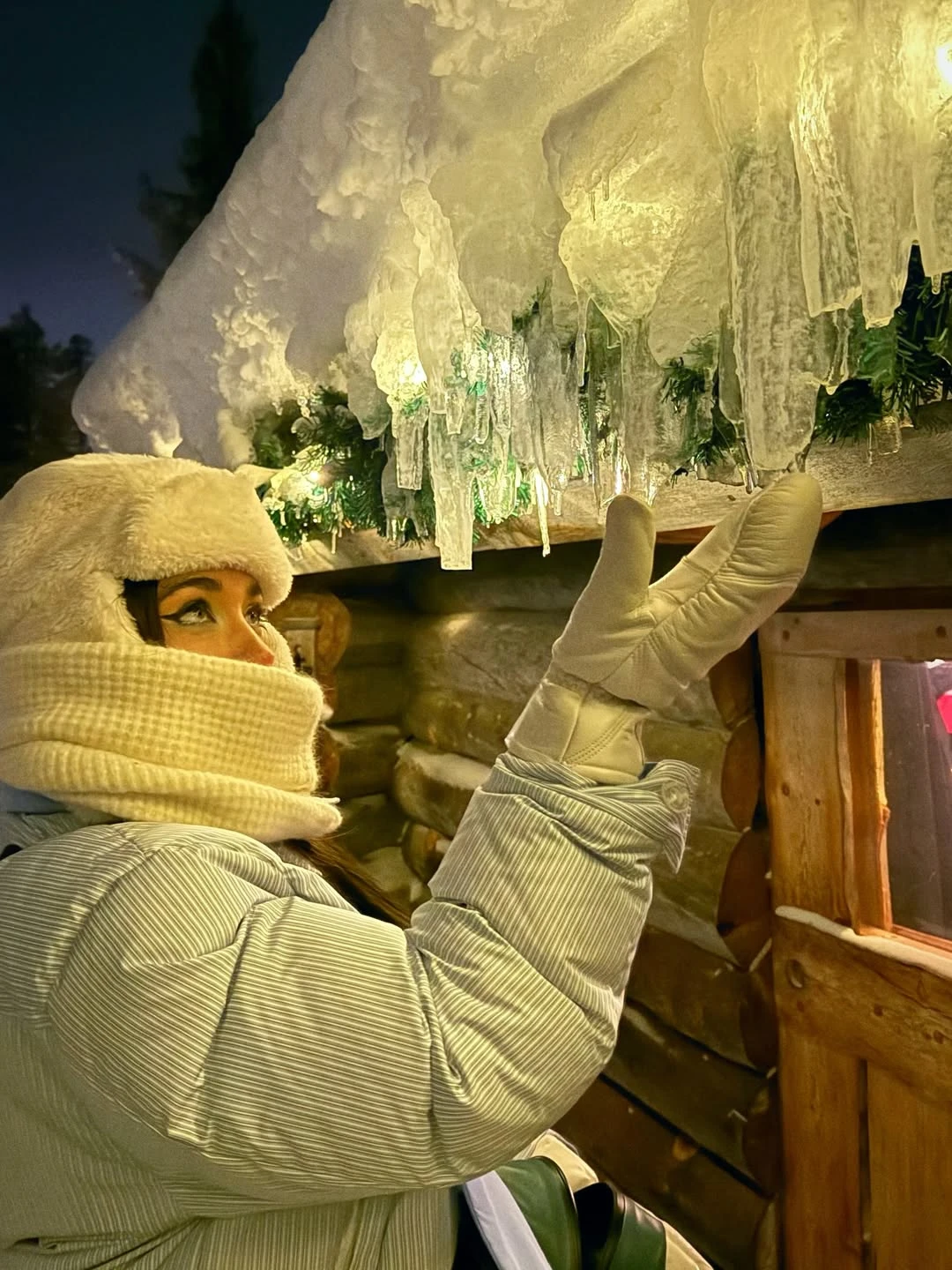 La artista disfrutando de la nieve a pesar de la extrema temperatura. 