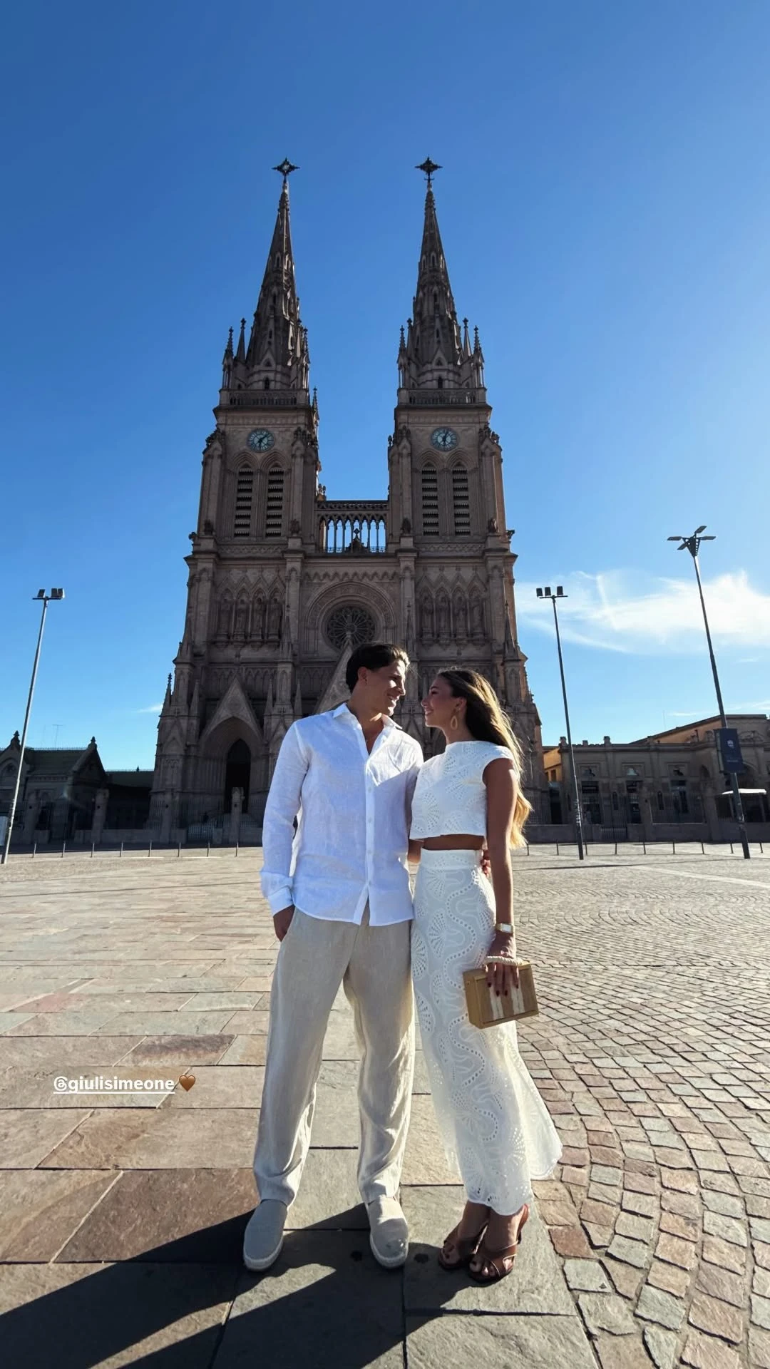 Giuliano Simeone y su novia, la española Irene Ariza