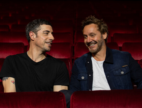 "Secreto en la montaña": la historia que marcó a una generación llega al teatro con Benjamín Vicuña y Esteban Lamothe