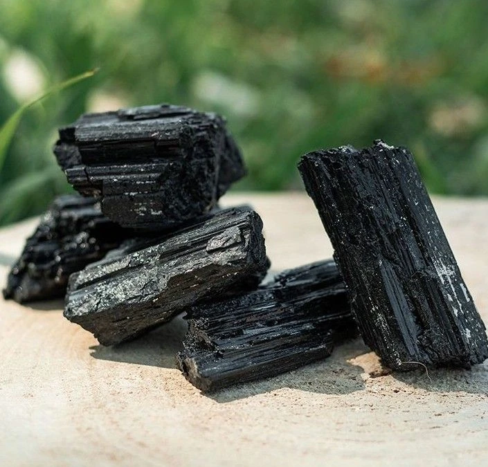 Turmalina negra. Foto: Pinterest