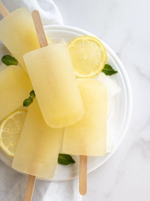 Paletas de limón caseras. Foto: Pinterest