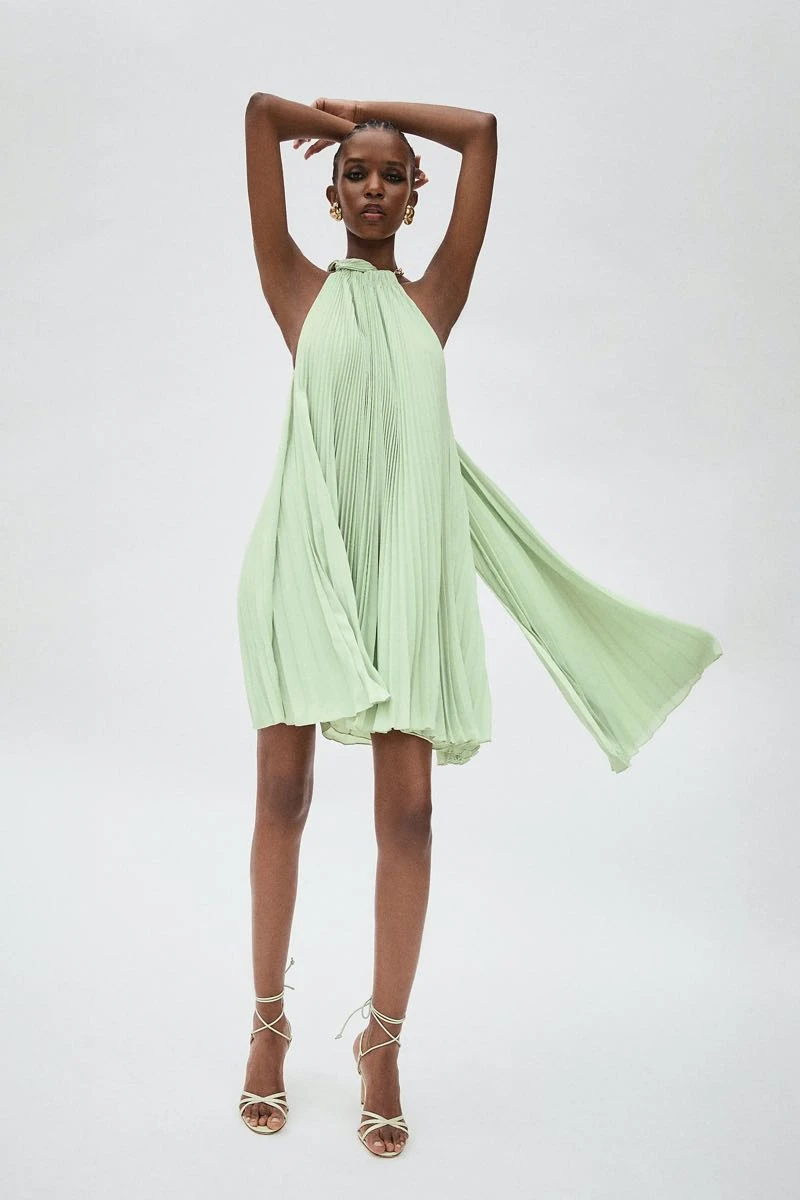 Carolina Herrera Resort 2026.