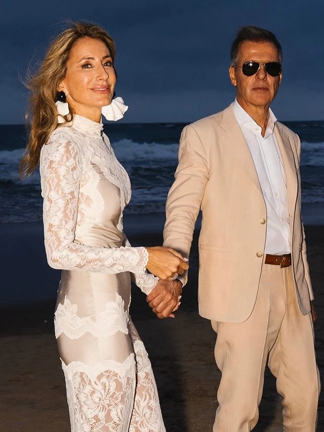 Lulu Sanguinetti con su look impactante en su fiesta de cumpleaños. Foto de Julio Toledo en su cuenta de Instagram.