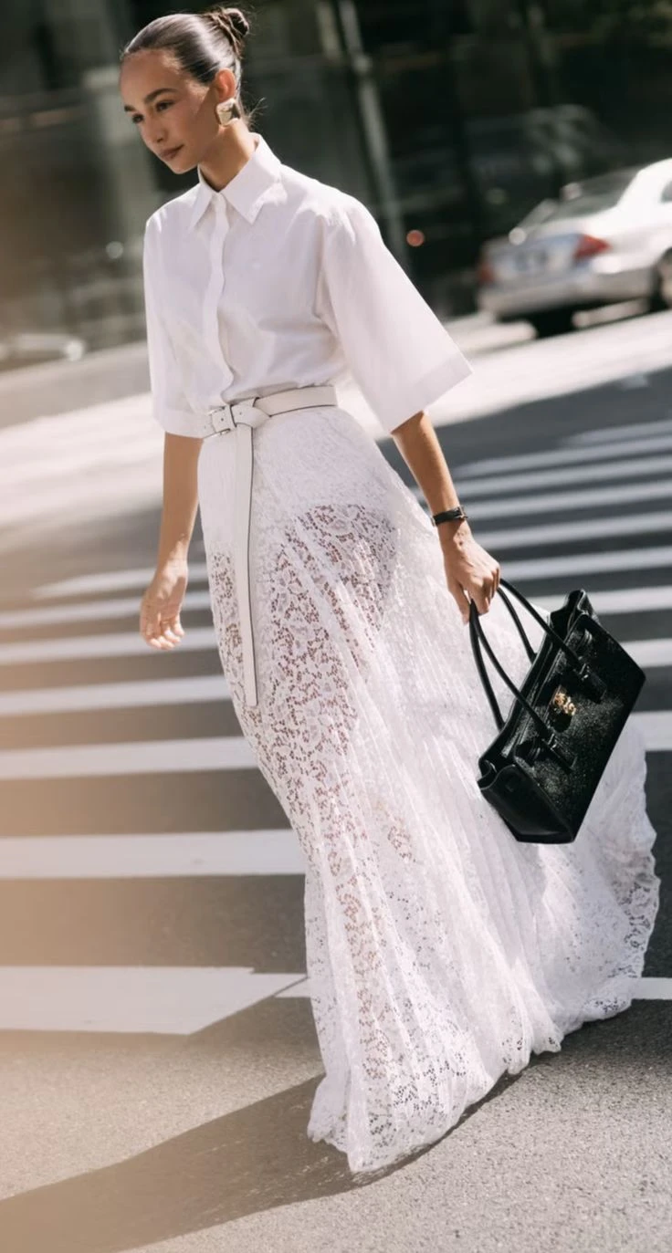 6 vestidos trendy para estas Fiestas que resuelven el look sin pensar demasiado