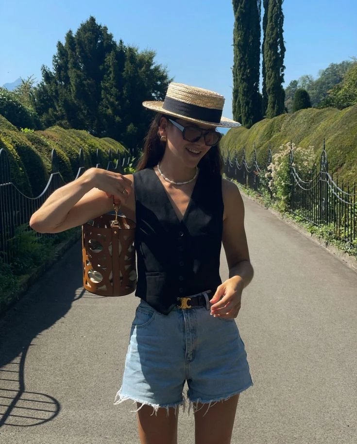 Está en tu placard: 7 looks playeros que podés armar con tu short de jean