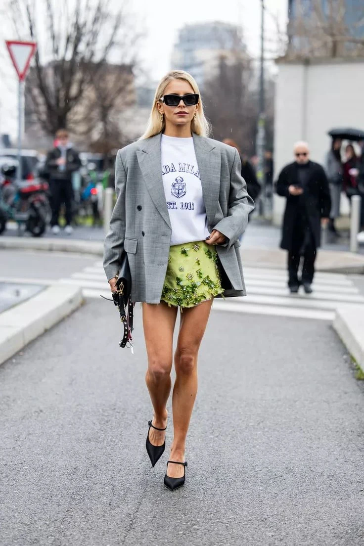 5 looks con stilettos, el zapato clásico que vuelve y se adapta a todo en 2026