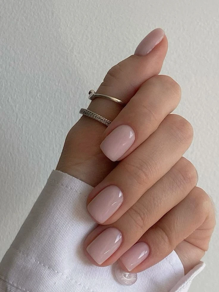 Vuelven las uñas cuadradas